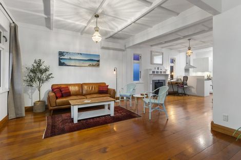 Photo of property in 8 Westmere Crescent, Westmere, Auckland, 1022