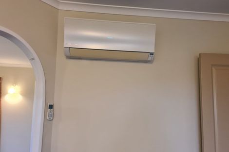 Photo of property in 4 Tararua Crescent, Carterton, 5713