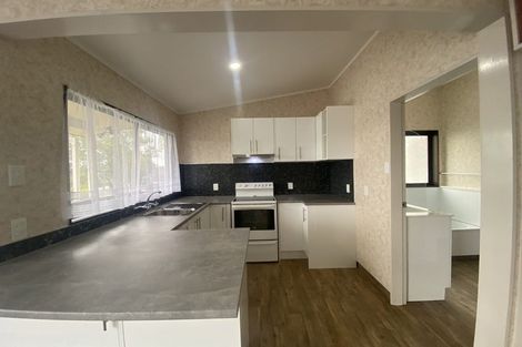 Photo of property in 8b Julian Place, Westown, New Plymouth, 4310