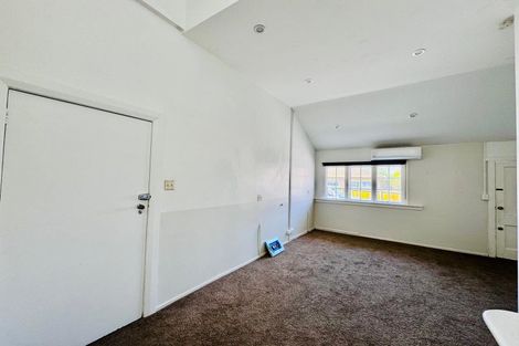 Photo of property in 25 Montilla Place, Manurewa, Auckland, 2102