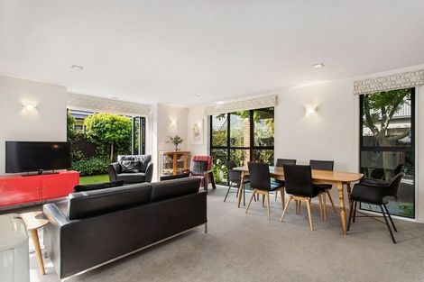 Photo of property in 89a Hawthorne Street, Strowan, Christchurch, 8052