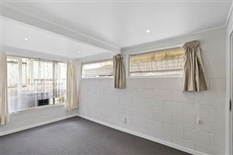Photo of property in 1/111 Tirimoana Road, Te Atatu South, Auckland, 0602