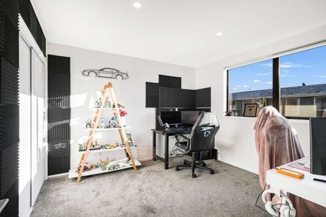 Photo of property in 3/25 Hargest Crescent, Sydenham, Christchurch, 8023