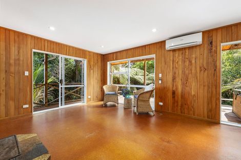Photo of property in 35 Clinton Road, Tawharanui Peninsula, Matakana, 0986