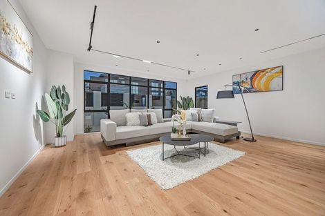 Photo of property in 9 Michael Richard Place, East Tamaki Heights, Auckland, 2016