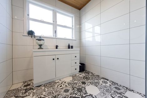 Photo of property in 29a Golf Road, Paraparaumu Beach, Paraparaumu, 5032