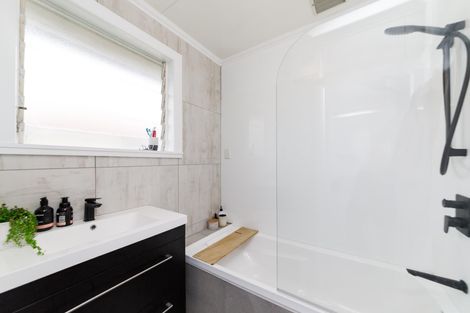 Photo of property in 6 Epsom Road, Hokowhitu, Palmerston North, 4410