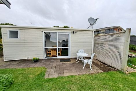 Photo of property in 8 Walmer Grove, Bell Block, New Plymouth, 4312