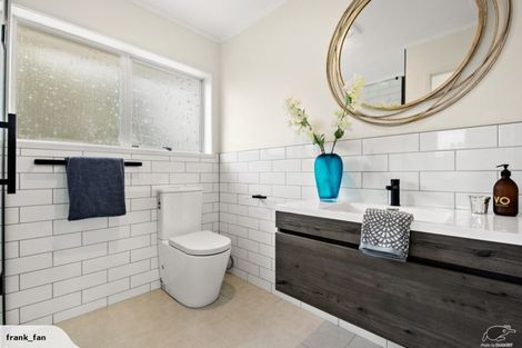 Photo of property in 1/36 Sandiacre Way, Browns Bay, Auckland, 0630