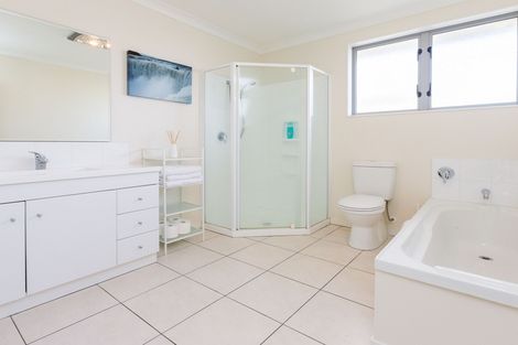 Photo of property in 651a Featherston Street, Roslyn, Palmerston North, 4414