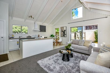 Photo of property in 2/61 Perth Street, Richmond, Christchurch, 8013