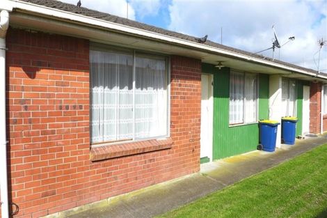 Photo of property in 4/76 Portage Road, New Lynn, Auckland, 0600
