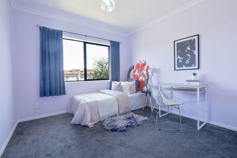 Photo of property in 15 Corsair Place, Melville, Hamilton, 3206