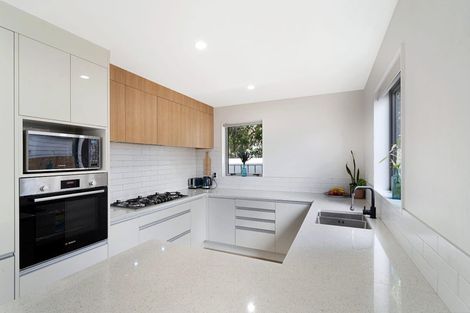 Photo of property in 240c Whitney Street, Blockhouse Bay, Auckland, 0600