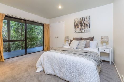 Photo of property in 16 Homewood Place, Chatswood, Auckland, 0626