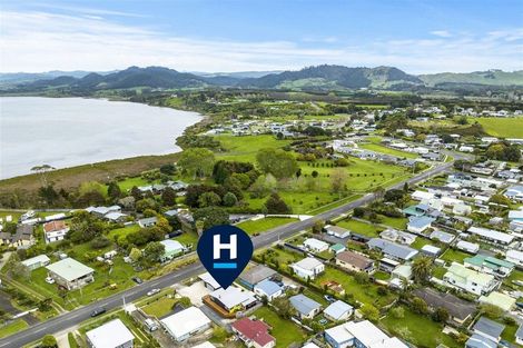 Photo of property in 18 Athenree Road, Athenree, Katikati, 3177