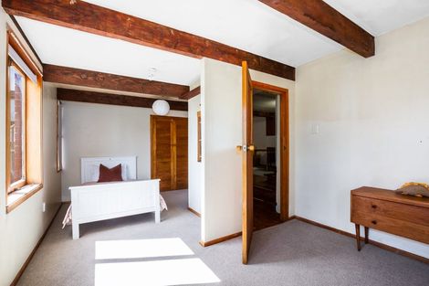 Photo of property in 24 Mahoe Street, Eastbourne, Lower Hutt, 5013