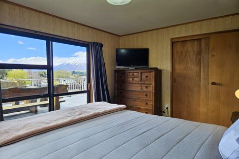 Photo of property in 5 Murray Place, Lake Tekapo, 7999