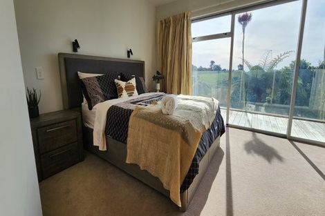 Photo of property in 17 Motukari Place, Onaero, Waitara, 4383