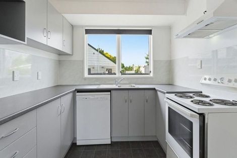 Photo of property in 52 Acacia Street, Kelvin Grove, Palmerston North, 4414