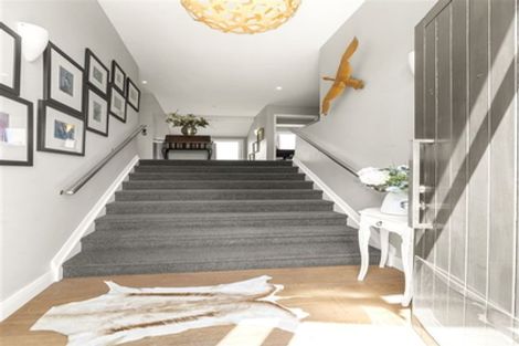 Photo of property in 1 Seacliffe Avenue, Belmont, Auckland, 0622