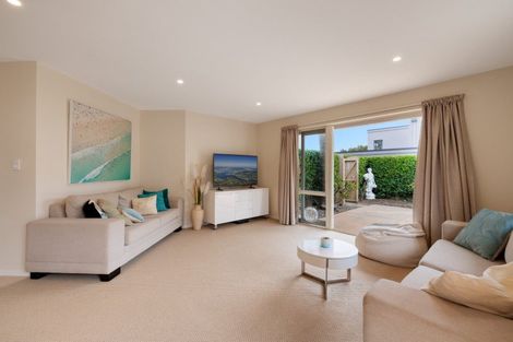 Photo of property in 2 Sissinghurst Court, Bethlehem, Tauranga, 3110
