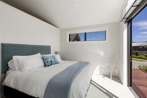 Photo of property in 66 Spur Ridge Rise, Jacks Point, 9371