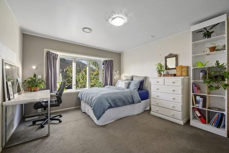 Photo of property in 12 Cecil Road, Milford, Auckland, 0620