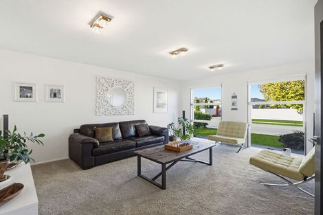 Photo of property in 9 Noble Close, Rangiora, 7400