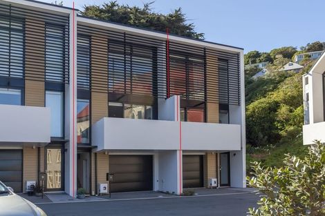 Photo of property in 37 Erica Pabst Way, Island Bay, Wellington, 6023