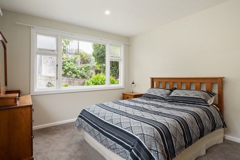 Photo of property in 34 Waikawa Road, Picton, 7220