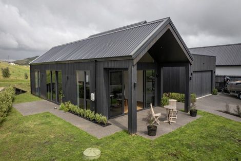 Photo of property in 18 Maataitai Road, Raglan, 3225