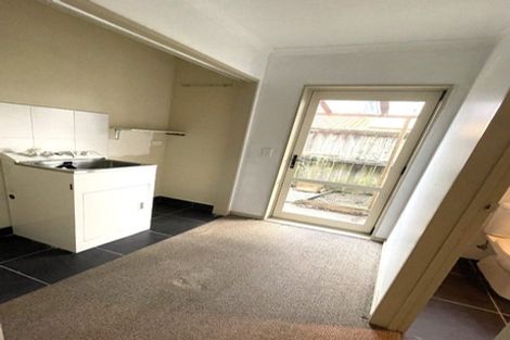 Photo of property in 71 Wayne Francis Drive, Flat Bush, Auckland, 2016