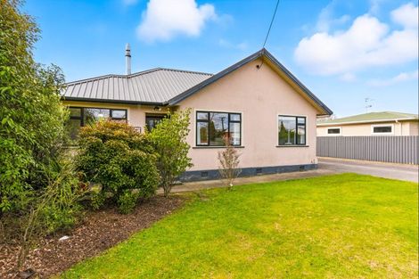Photo of property in 22 York Street, Levin, 5510
