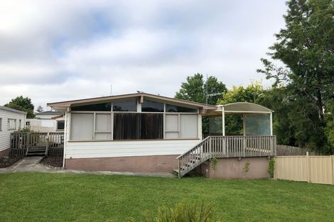 Photo of property in 55 Archmillen Avenue, Pakuranga Heights, Auckland, 2010