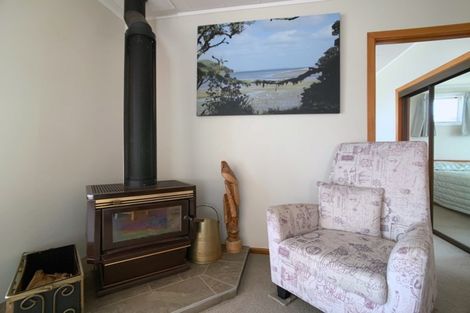 Photo of property in 38 Waterfront Road, Pukenui, 0484