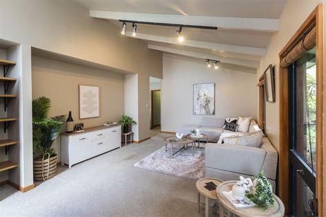 Photo of property in 20 Raekura Place, Redcliffs, Christchurch, 8081