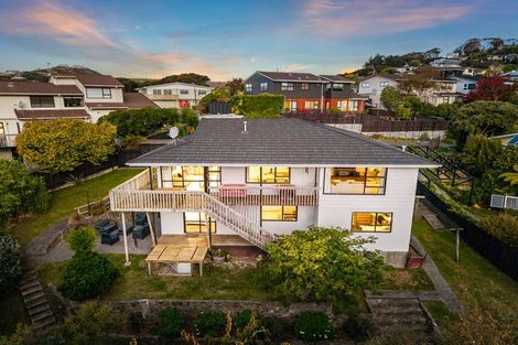 Photo of property in 34 Exploration Way, Whitby, Porirua, 5024