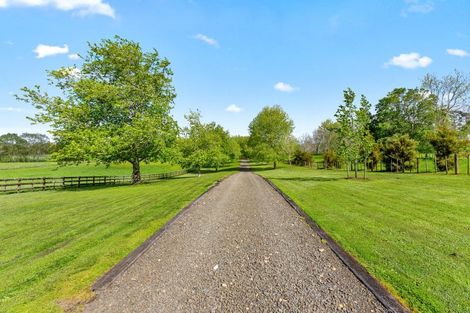 Photo of property in 42 Dysart Lane, Kumeu, 0891