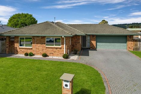 Photo of property in 2 Walnut Grove, Whakatane, 3120