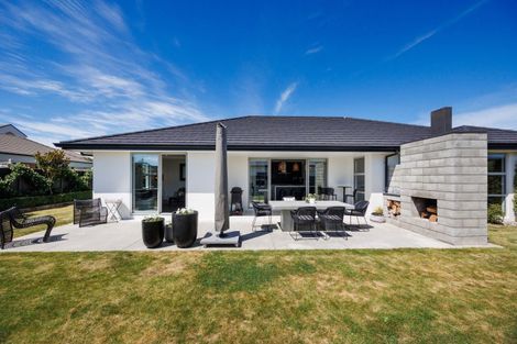 Photo of property in 30 Dogwood Way, Milson, Palmerston North, 4414