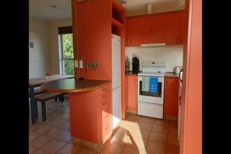 Photo of property in 64 Oakley Crescent, Hornby, Christchurch, 8042