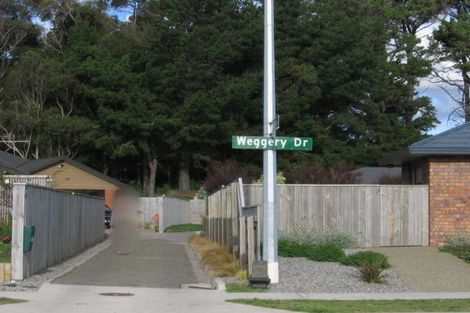 Photo of property in 126 Weggery Drive, Waikanae Beach, Waikanae, 5036