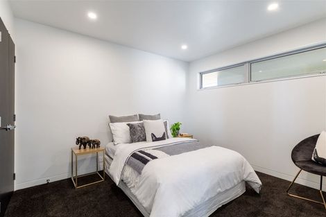 Photo of property in 9/272 Marine Parade, New Brighton, Christchurch, 8061