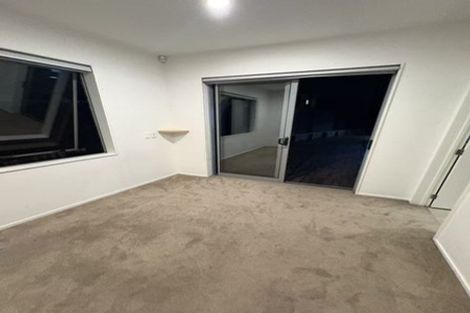 Photo of property in 1 Sunshine Boulevard, Sunnyvale, Auckland, 0612