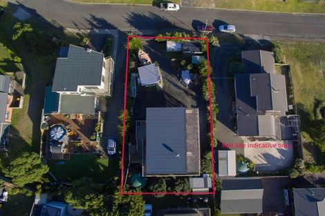 Photo of property in 6 Arataki Grove, Waitarere Beach, Levin, 5510