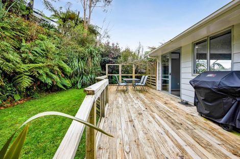 Photo of property in 73 Heta Road, Highlands Park, New Plymouth, 4312