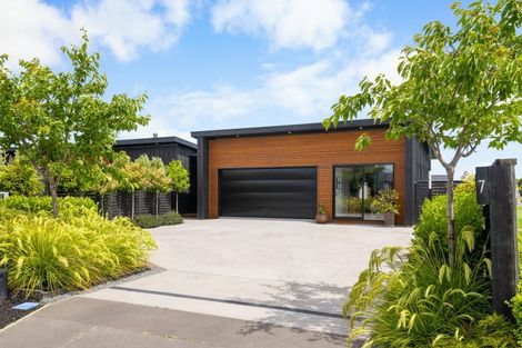 Photo of property in 7 Lesser Close, Rolleston, 7615