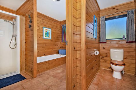 Photo of property in 120 Kara Road, Maungatapere, Whangarei, 0179