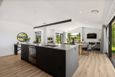 Photo of property in 8 Kirkland Crescent, Harewood, Christchurch, 8051